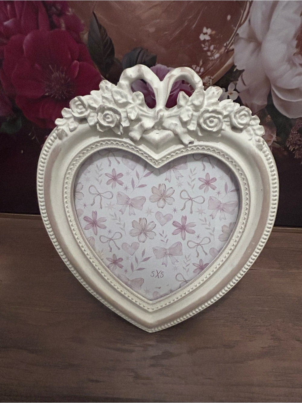 Vintage-Inspired Heart Photo Frame in Cream - Picture 2 of 4